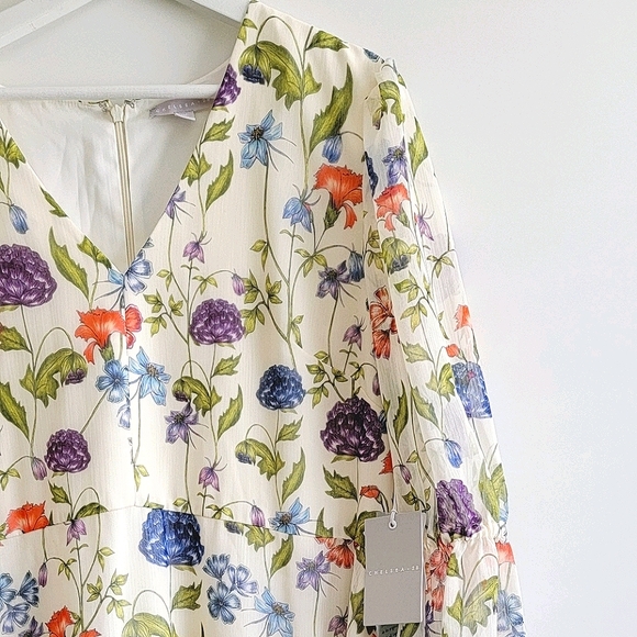 Chelsea 28 Floral Longsleeve Maxi Dress - Picture 3 of 12